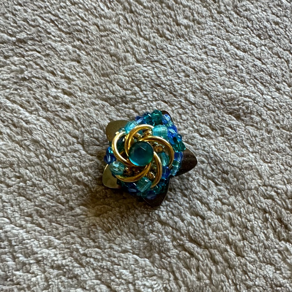 Liztech Brooch Pin Bundle - Picture 6 of 9
